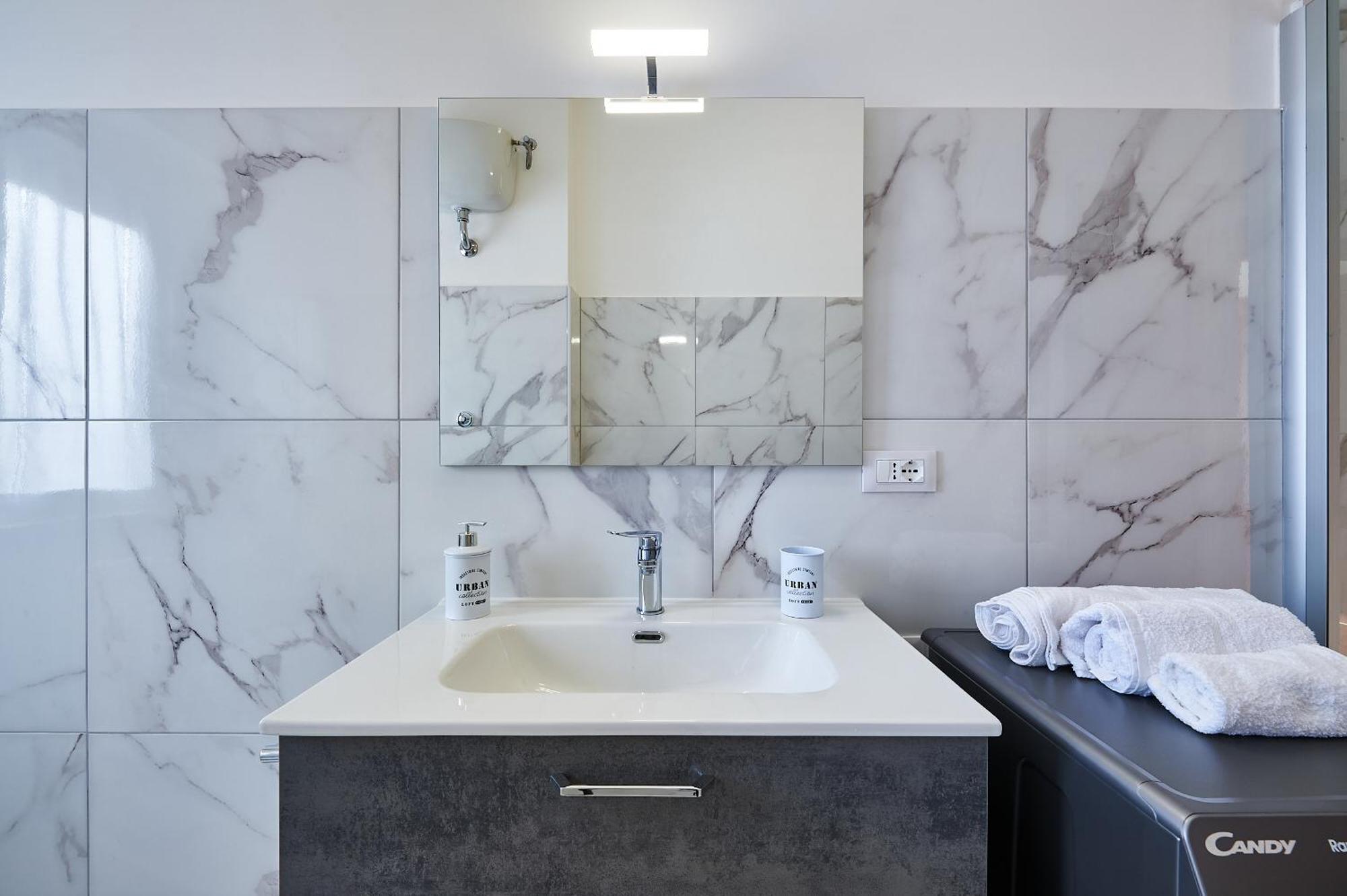 Apartment 15 Minuti Da San Giovanni - A C, Wifi E Smart Tv *