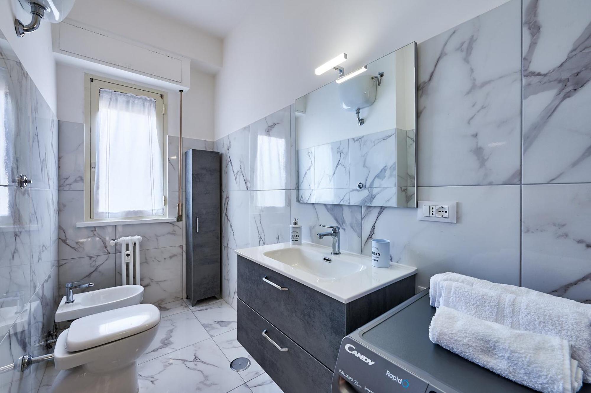 15 Minuti Da San Giovanni - A C, Wifi E Smart Tv Rom