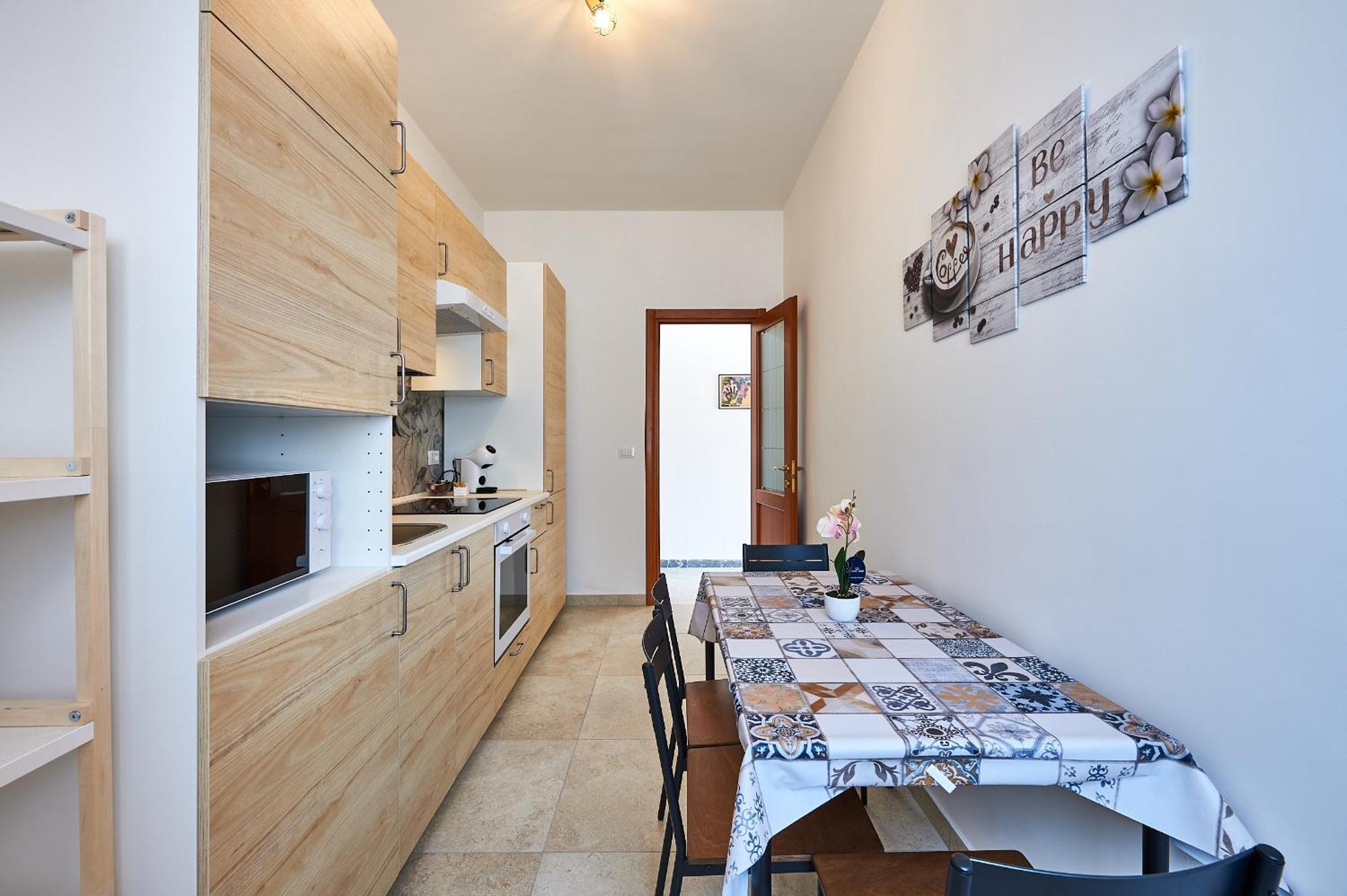 Apartment 15 Minuti Da San Giovanni - A C, Wifi E Smart Tv