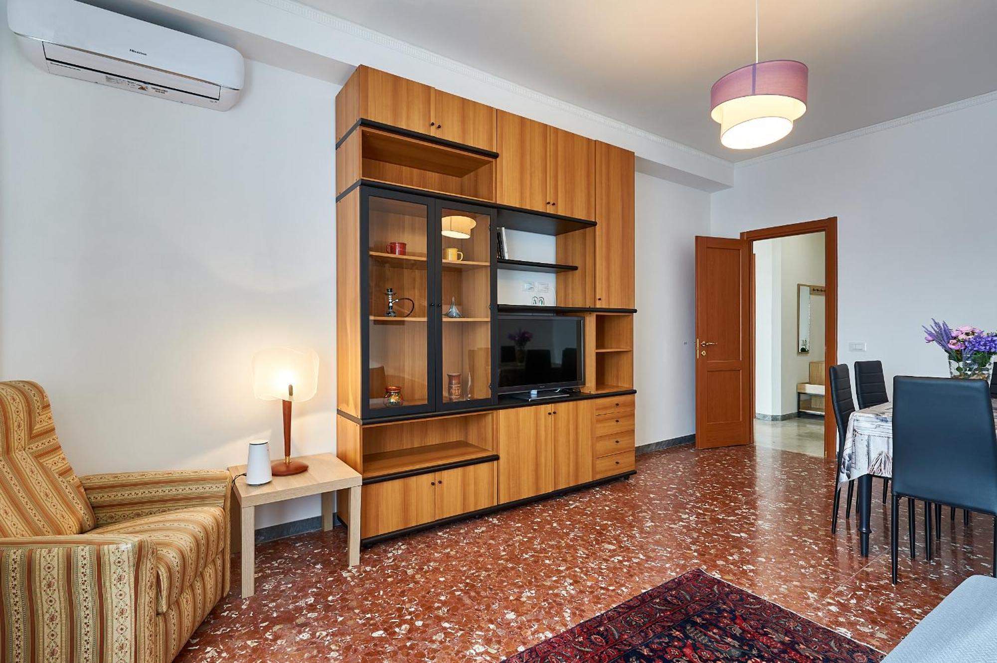 15 Minuti Da San Giovanni - A C, Wifi E Smart Tv