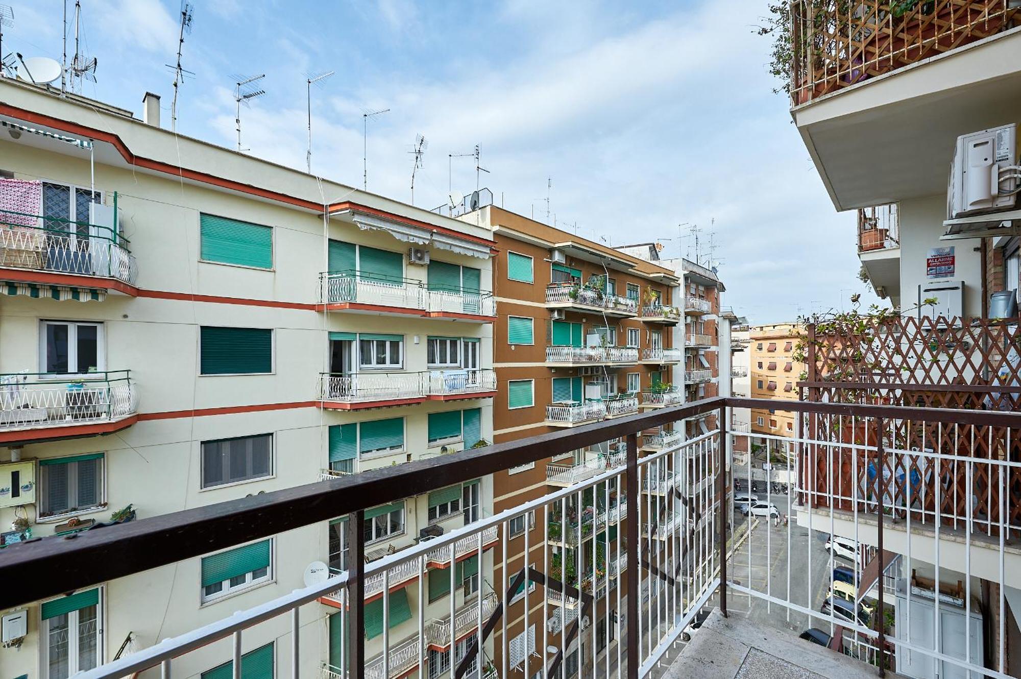 Apartment 15 Minuti Da San Giovanni - A C, Wifi E Smart Tv